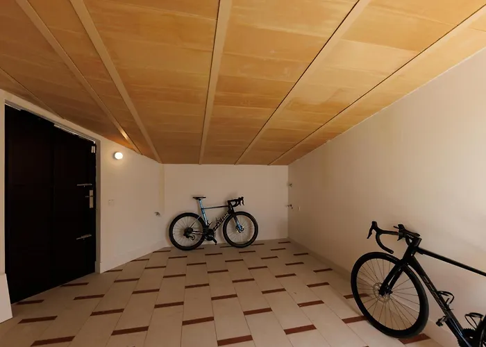 Daire Bravissimo Vivaldi 2-3d, Monthly Girona